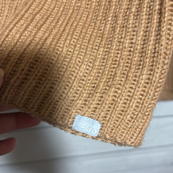 Friday FWD Women’s Tech Wool Slit Sweater - Picture 7 of 7